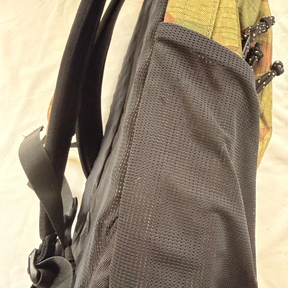 Burton Durable Goods Splinter Camo Backpack‎ Brown Green Rucksack Outdoor Travel